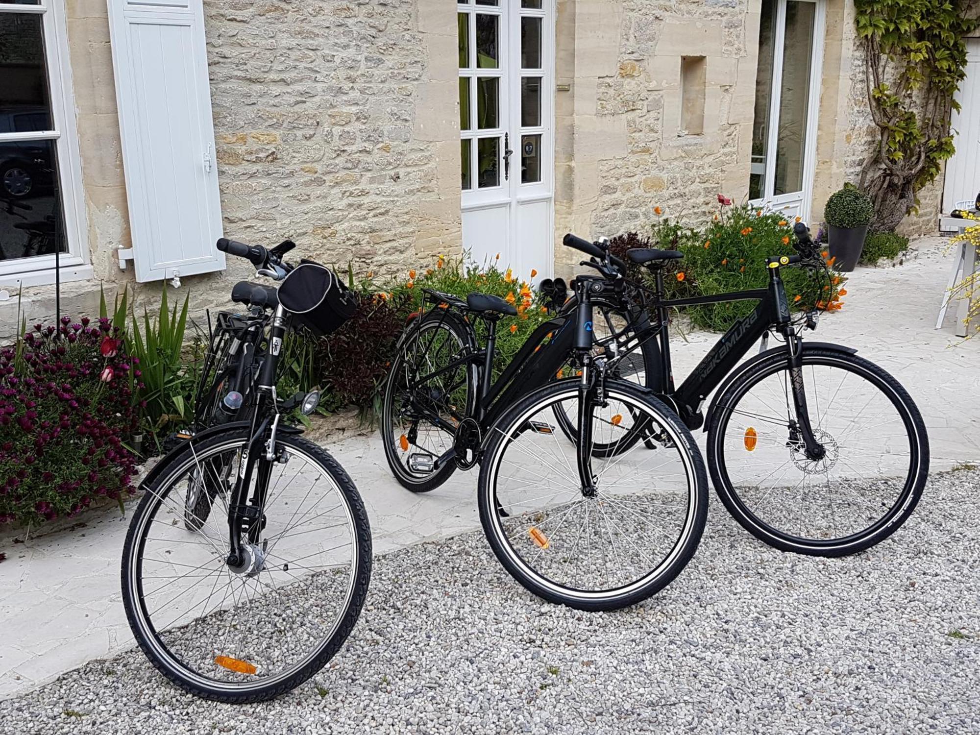 Chambre D'Hotes Liz'A Saint-Côme-de-Fresné Bagian luar foto